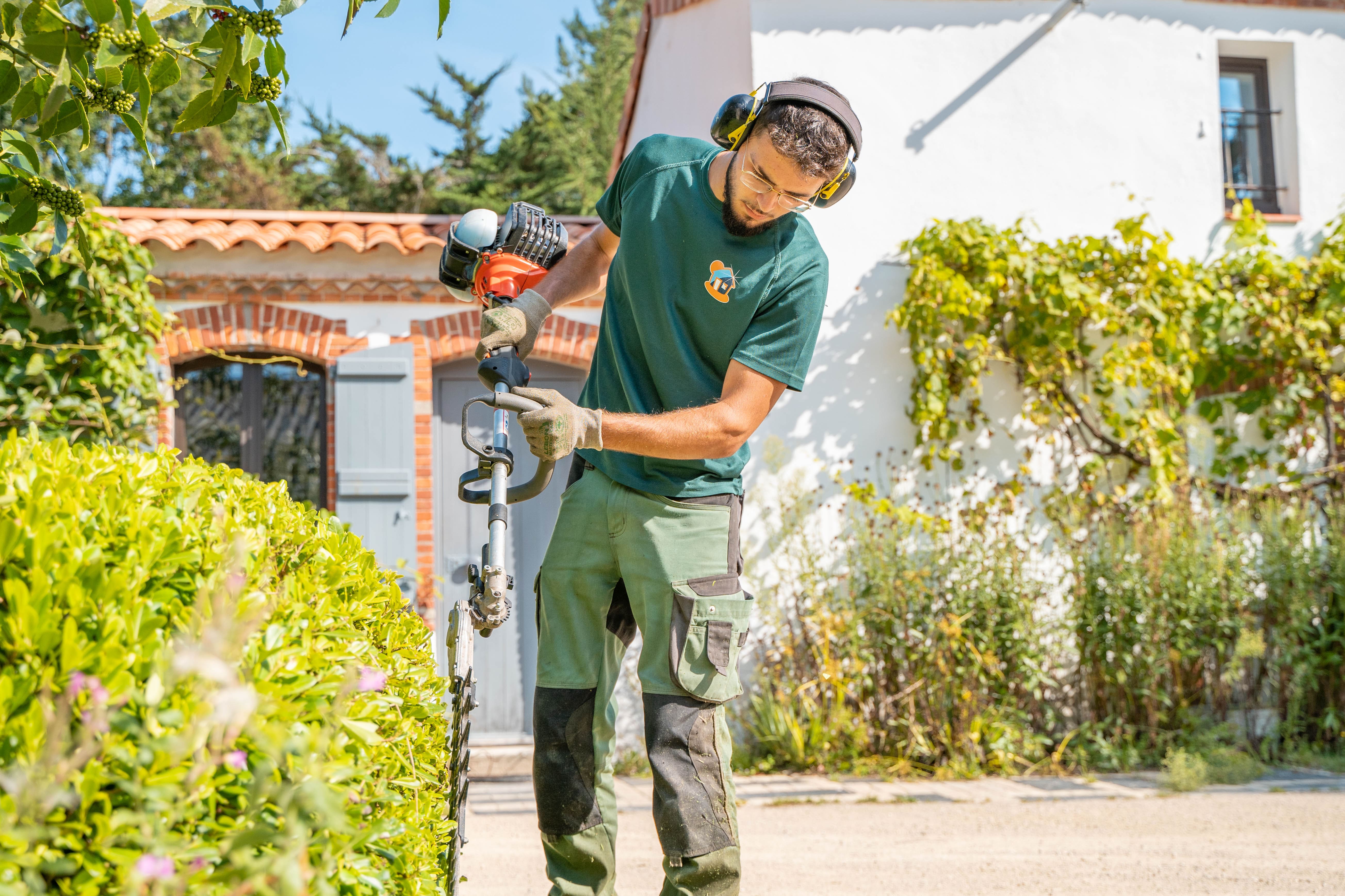MS_JARDIN_TAILLE_HAIE_PAYS_BASQUE