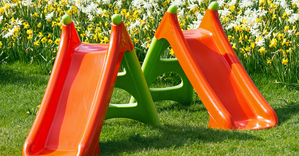 Nettoyer les jeux ext?�rieurs des enfants | Maison et Services