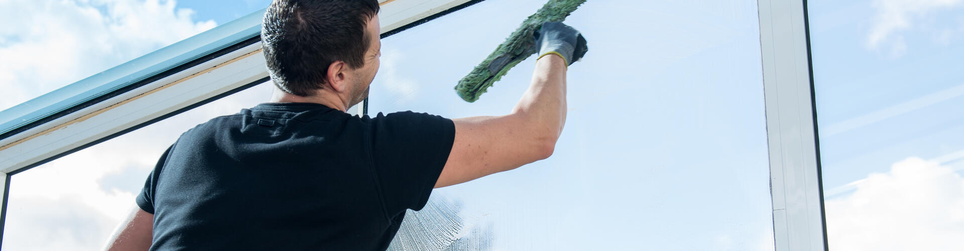 Nettoyeur de vitres à Ouistreham