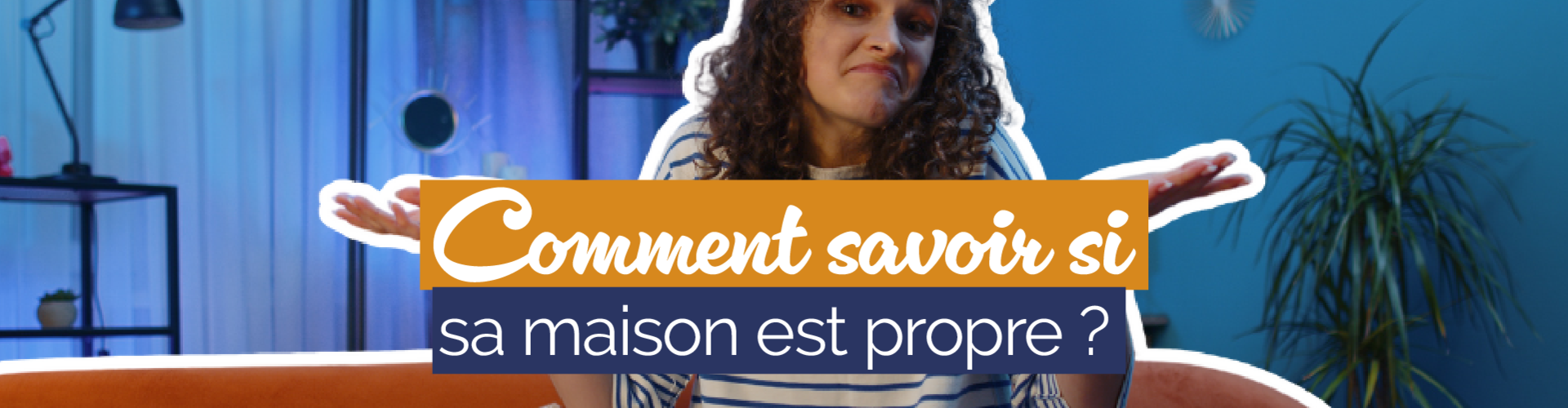 img-femme-assise-sur-un-canapé-qui-se-questionne