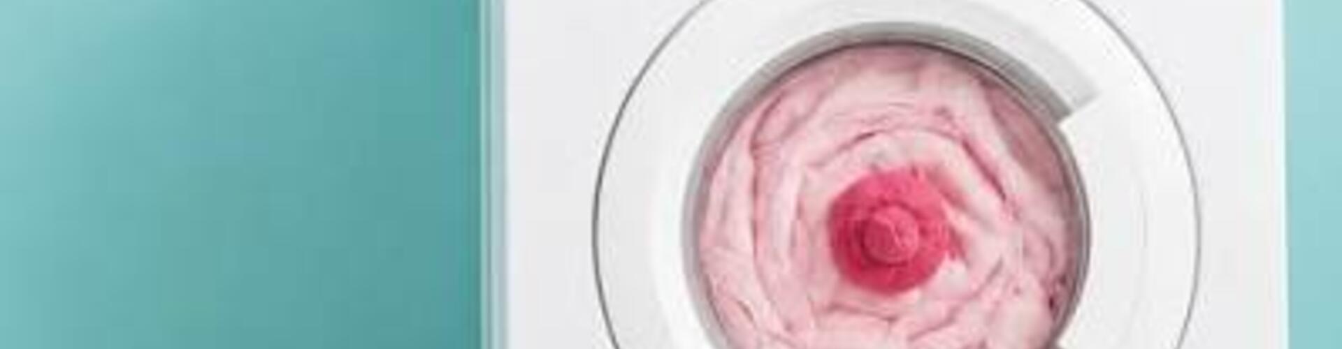 Sensibilisation tous ensemble pour les femmes qui lutte contre le cancer du sein.