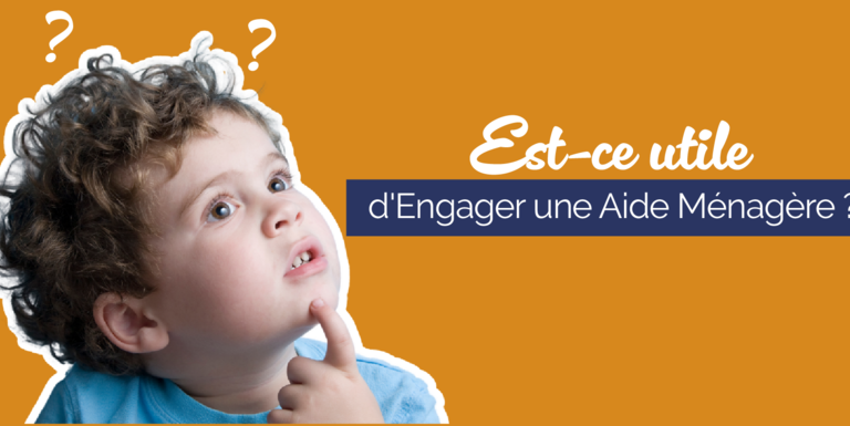 image-d'un-enfant-qui-réfléchit-main-sur-la-bouche