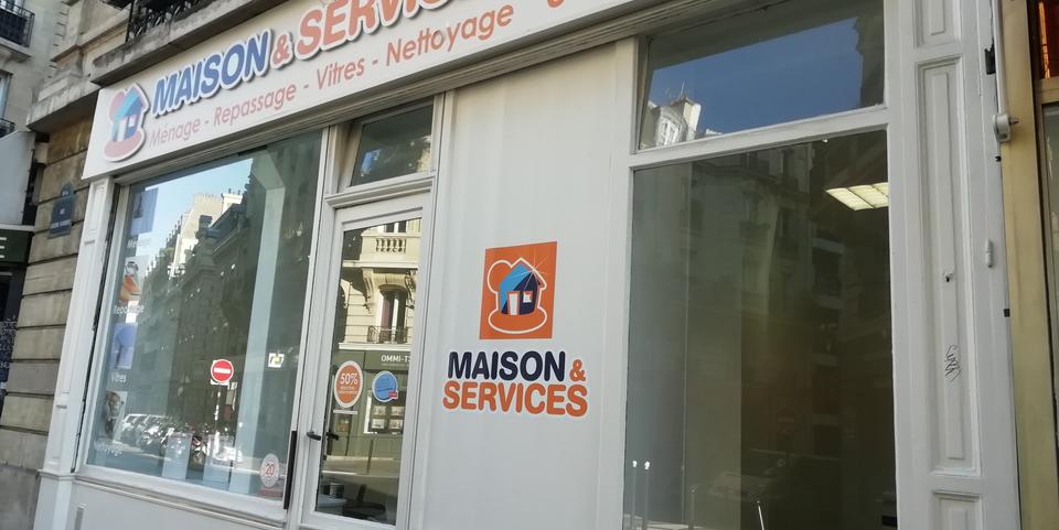 Vitrine Paris Maison et Services